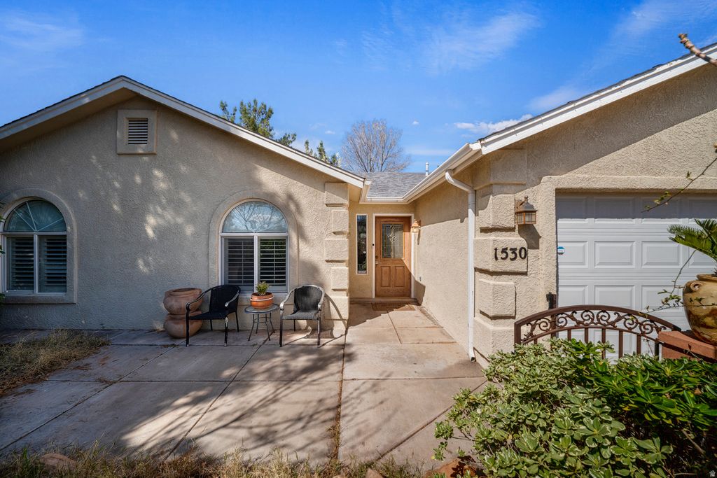 Photo of 1530 W 610 N, Saint George, UT 84770 (MLS # 2142215)