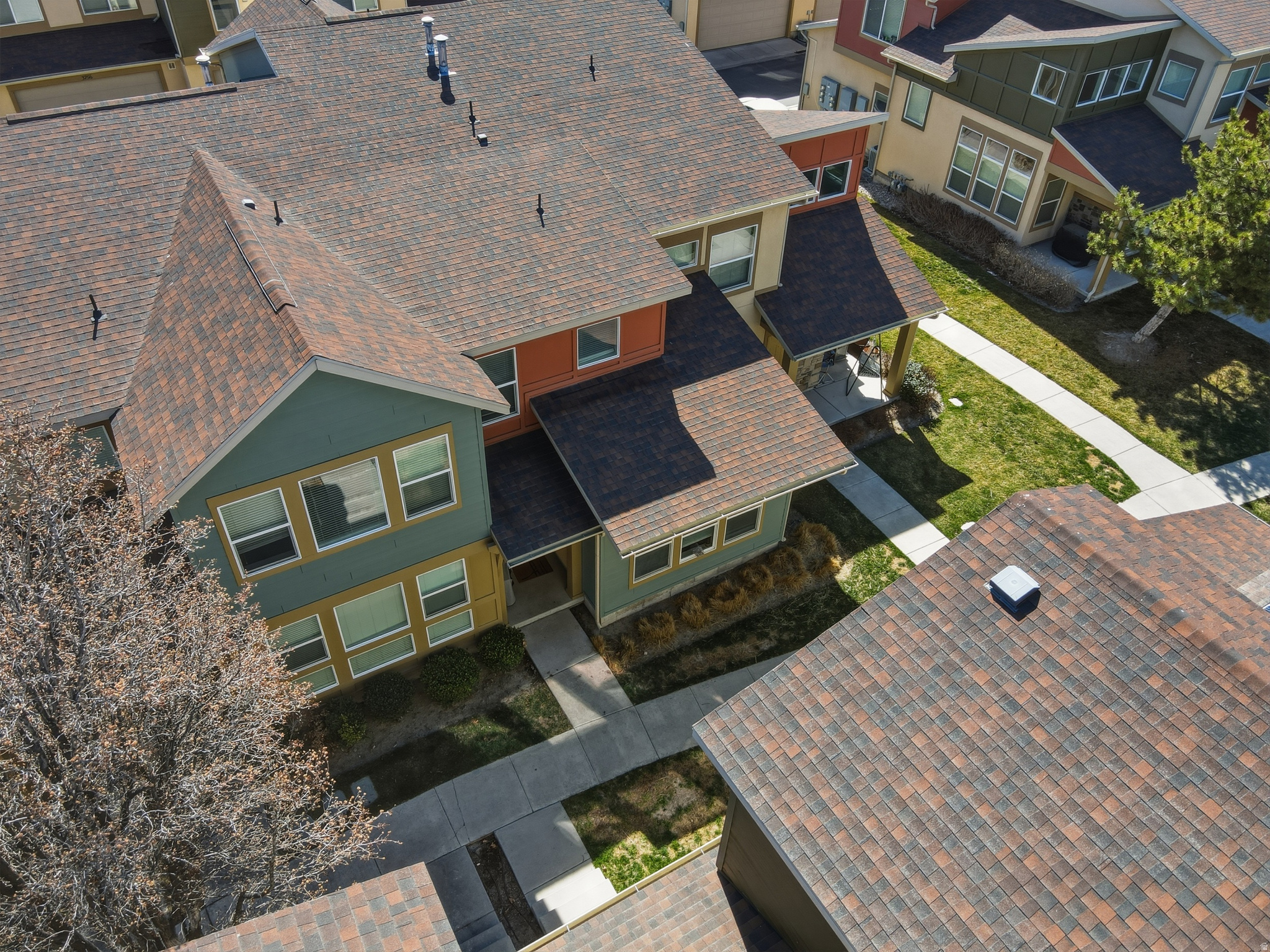 SUMMERLANE - Residential