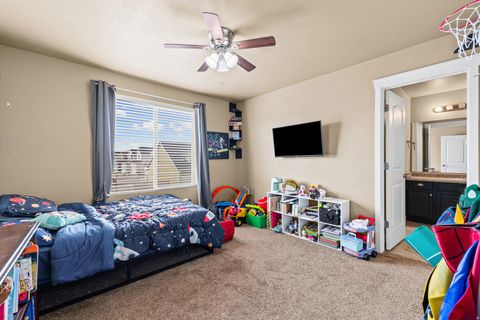 Tiny photo for 2468 S LAUREL St, West Haven, UT 84401 (MLS # 2139688)