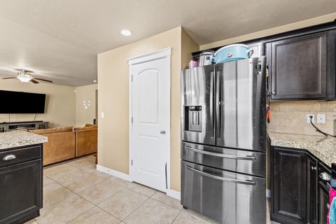Tiny photo for 2468 S LAUREL St, West Haven, UT 84401 (MLS # 2139688)