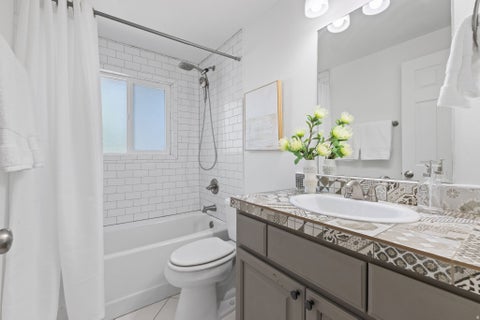 Tiny photo for 4288 W YORKSHIRE CIR, South Jordan, UT 84009 (MLS # 2184797)