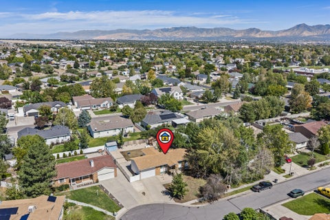 Tiny photo for 4288 W YORKSHIRE CIR, South Jordan, UT 84009 (MLS # 2184797)