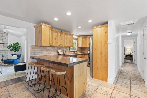 Tiny photo for 4288 W YORKSHIRE CIR, South Jordan, UT 84009 (MLS # 2184797)