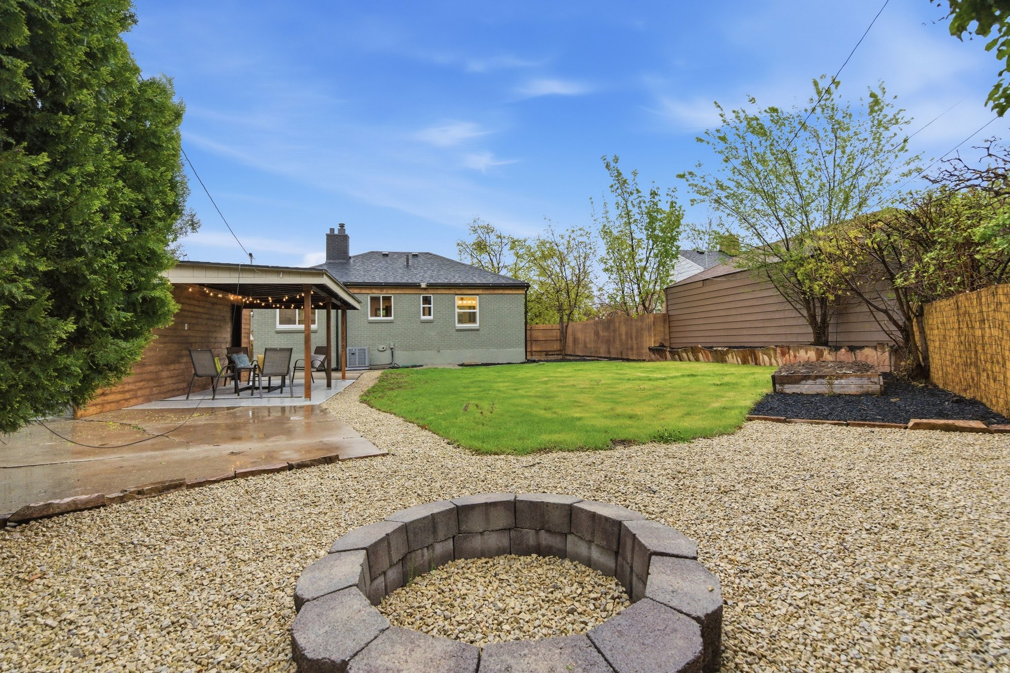 BONNEVILLE GARDEN - Residential