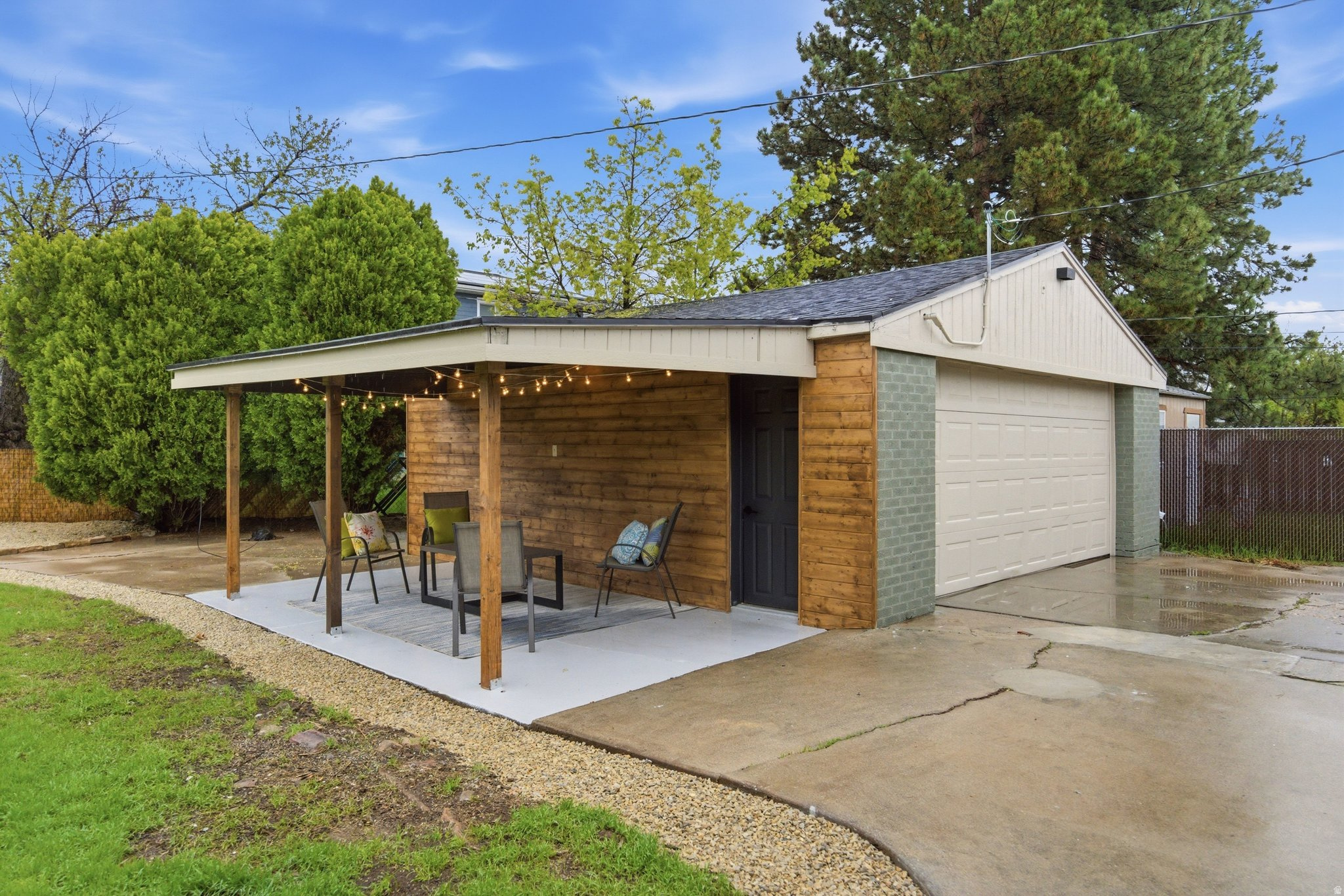 BONNEVILLE GARDEN - Residential