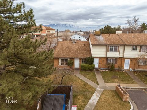 Tiny photo for 939 S FREEDOM BLVD #11, Provo, UT 84601 (MLS # 2139639)