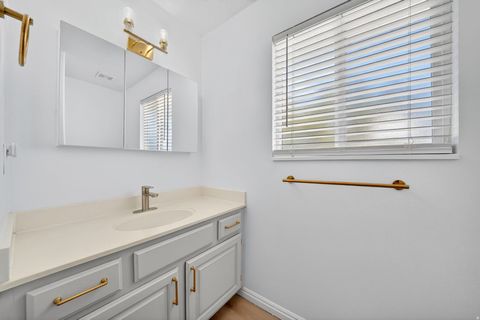 Tiny photo for 267 S 1150 E, Payson, UT 84651 (MLS # 2153523)