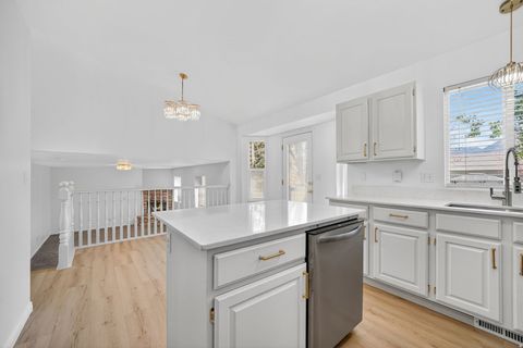 Tiny photo for 267 S 1150 E, Payson, UT 84651 (MLS # 2153523)