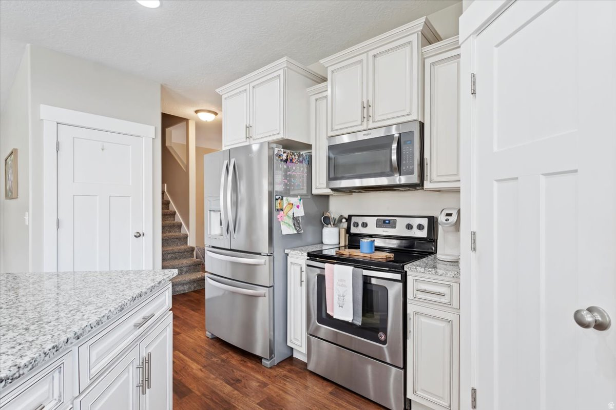 ROSEWOOD MANOR - Residential