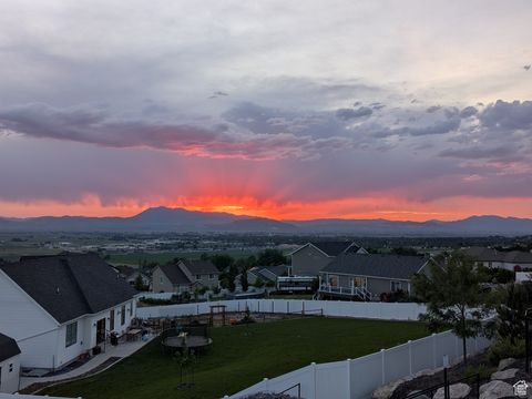 Tiny photo for 495 N 900 E, Hyde Park, UT 84318 (MLS # 2116524)