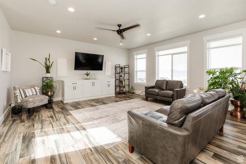 Tiny photo for 495 N 900 E, Hyde Park, UT 84318 (MLS # 2116524)