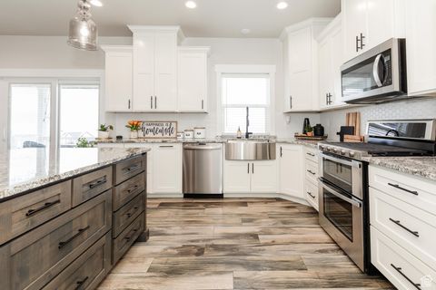 Tiny photo for 495 N 900 E, Hyde Park, UT 84318 (MLS # 2116524)