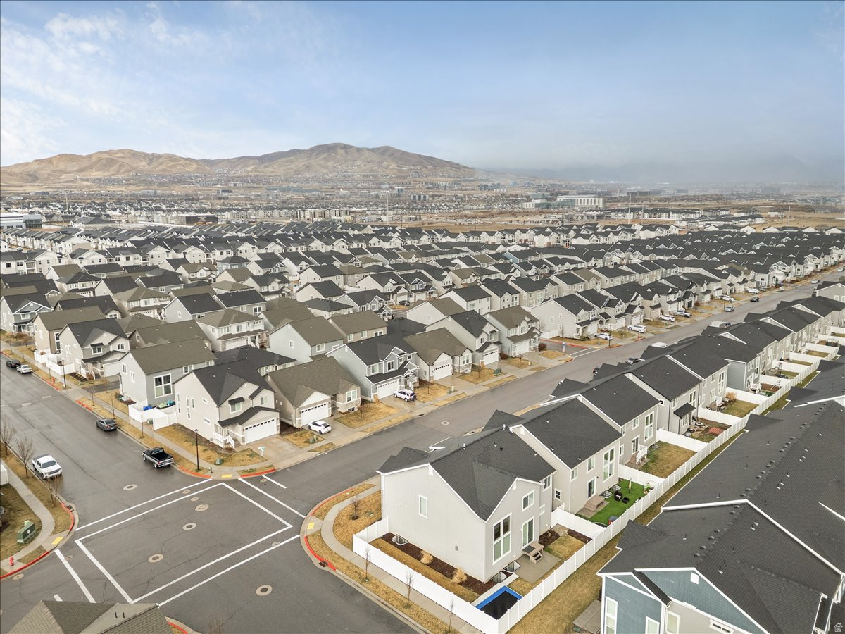 THE EXCHANGE - Residential