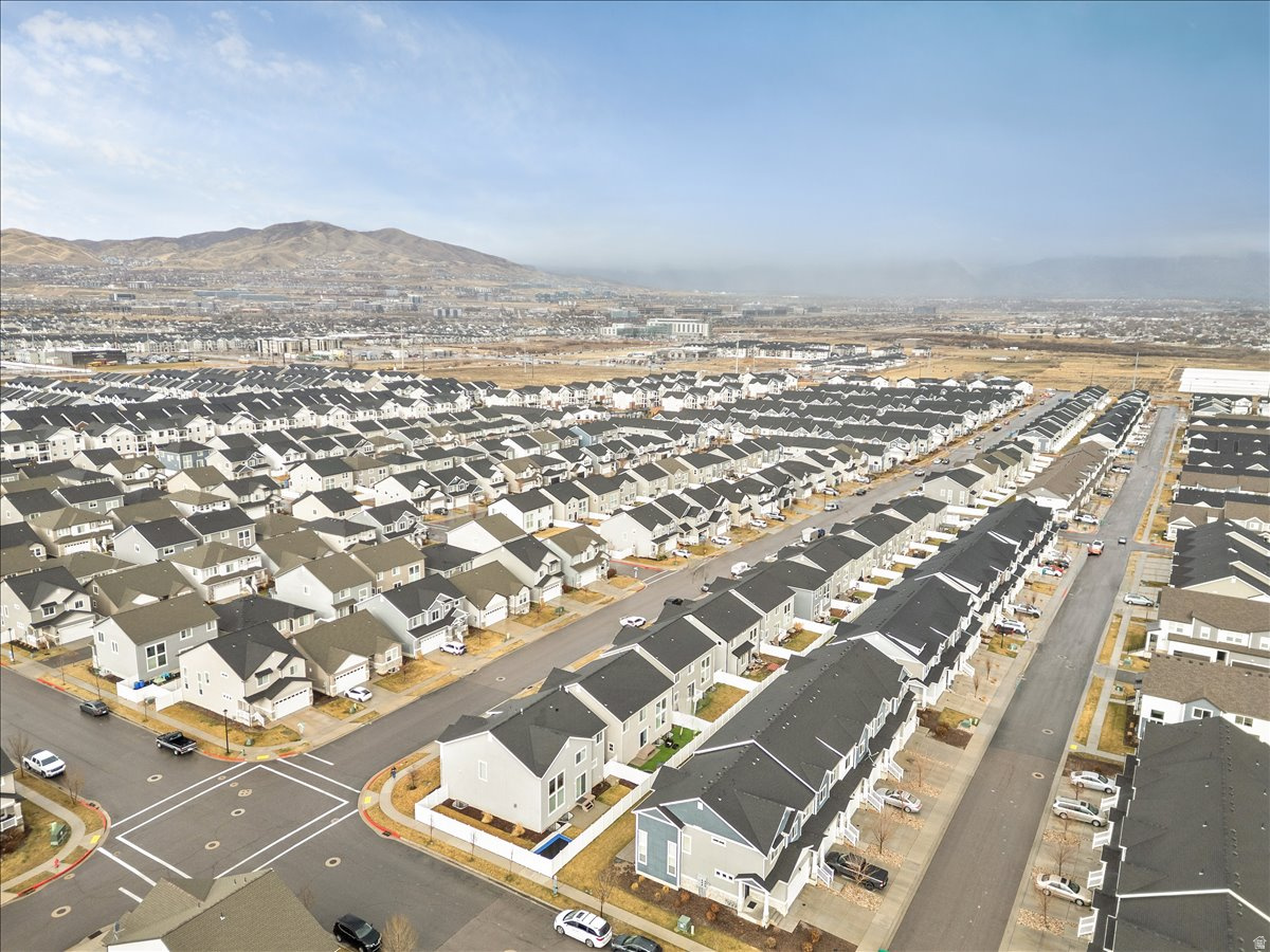 THE EXCHANGE - Residential