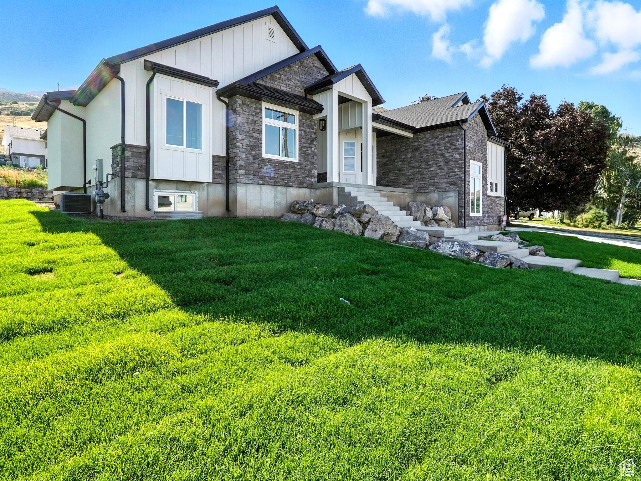 MOUNT PLEASANT - Residential