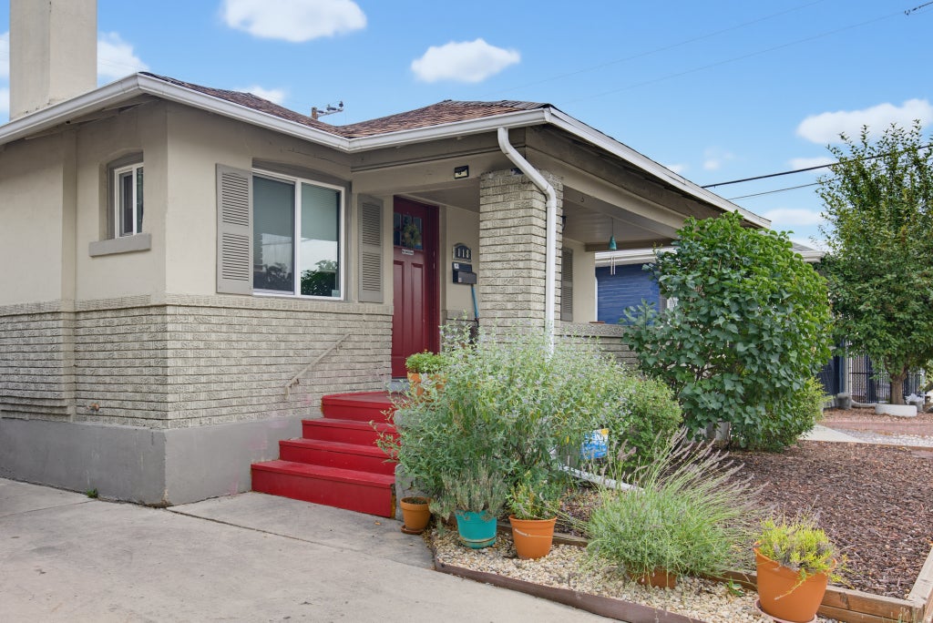 Photo of 118 E HAMPTON AVE, Salt Lake City, UT 84111 (MLS # 2174221)