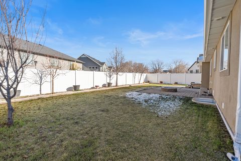 Tiny photo for 265 W 125 N, Clearfield, UT 84015 (MLS # 2132248)