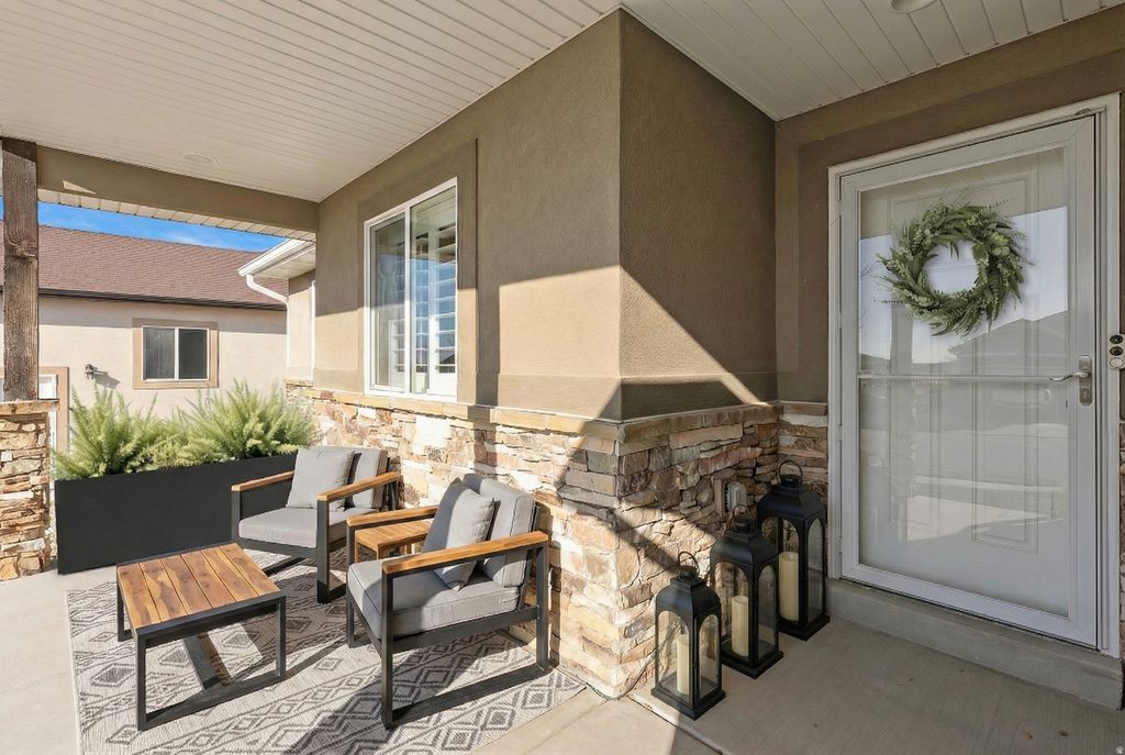 Photo of 265 W 125 N, Clearfield, UT 84015 (MLS # 2132248)