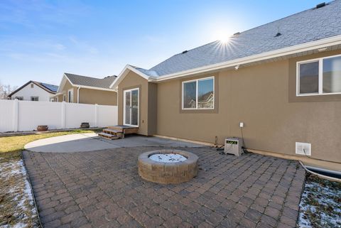 Tiny photo for 265 W 125 N, Clearfield, UT 84015 (MLS # 2132248)