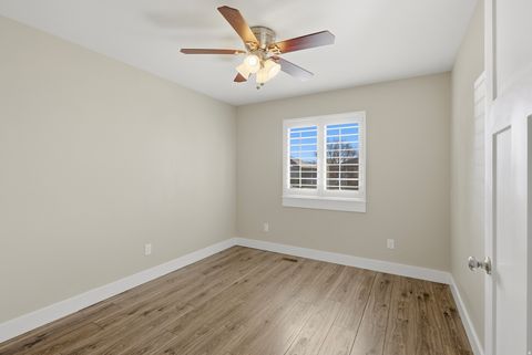 Tiny photo for 265 W 125 N, Clearfield, UT 84015 (MLS # 2132248)
