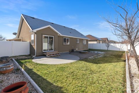 Tiny photo for 265 W 125 N, Clearfield, UT 84015 (MLS # 2132248)
