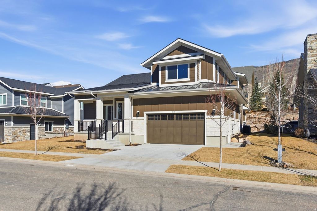 Photo of 570 W KNOLLWOOD DR, Heber City, UT 84032 (MLS # 2136946)