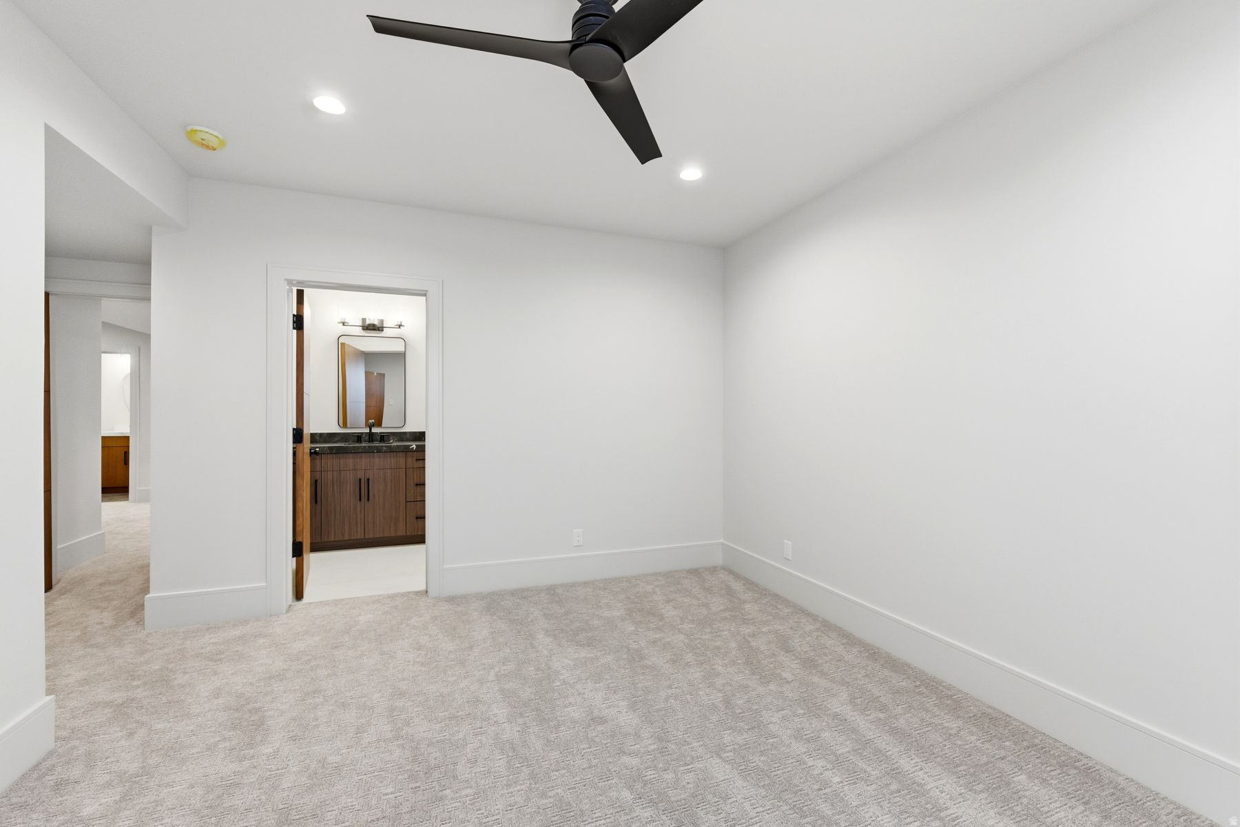 RIVER VIEW - Residential