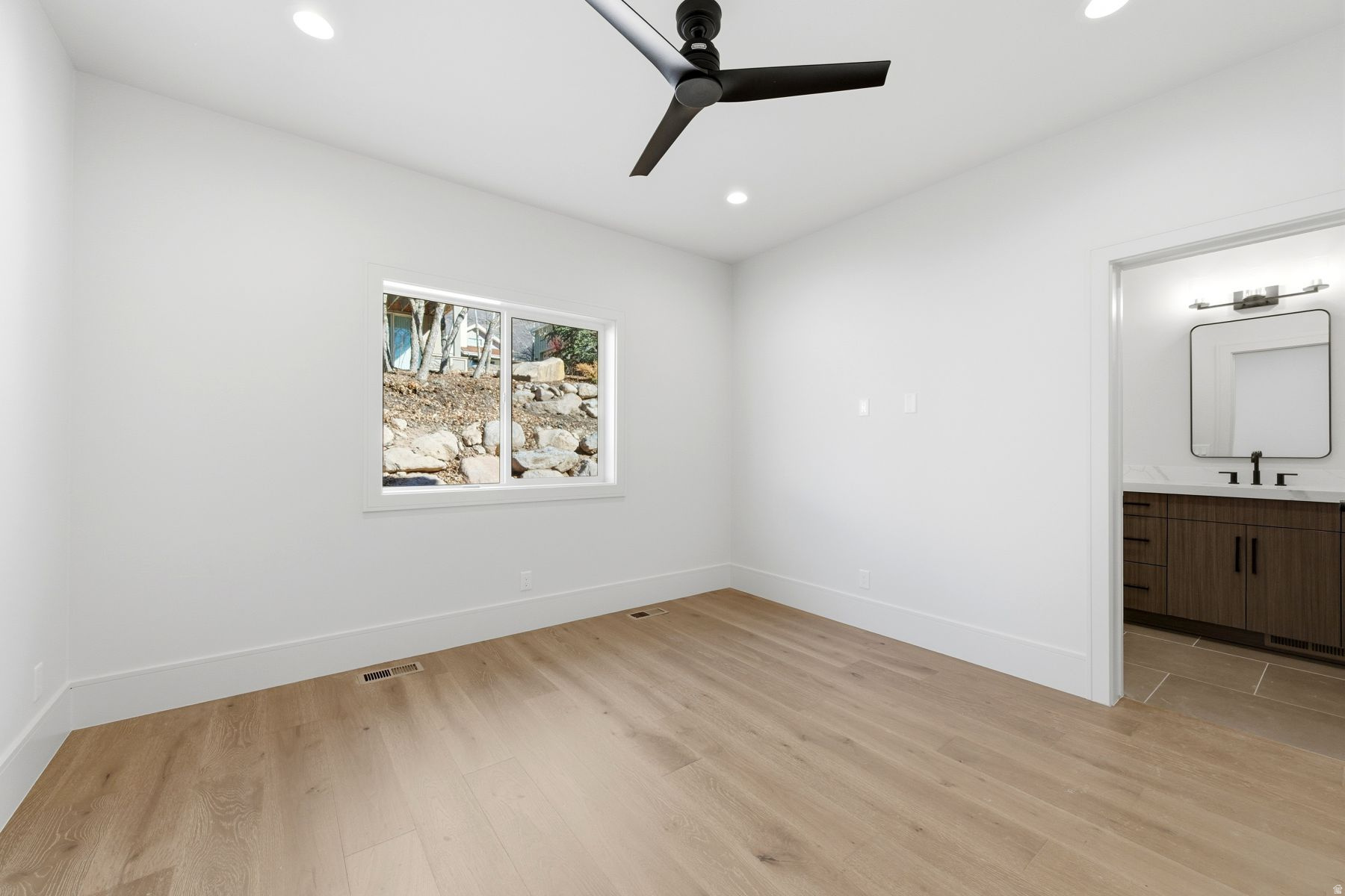 RIVER VIEW - Residential