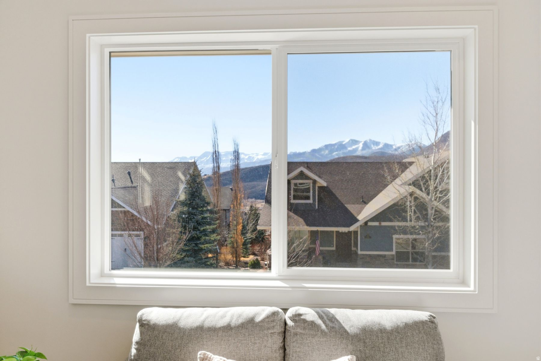 RIVER VIEW - Residential