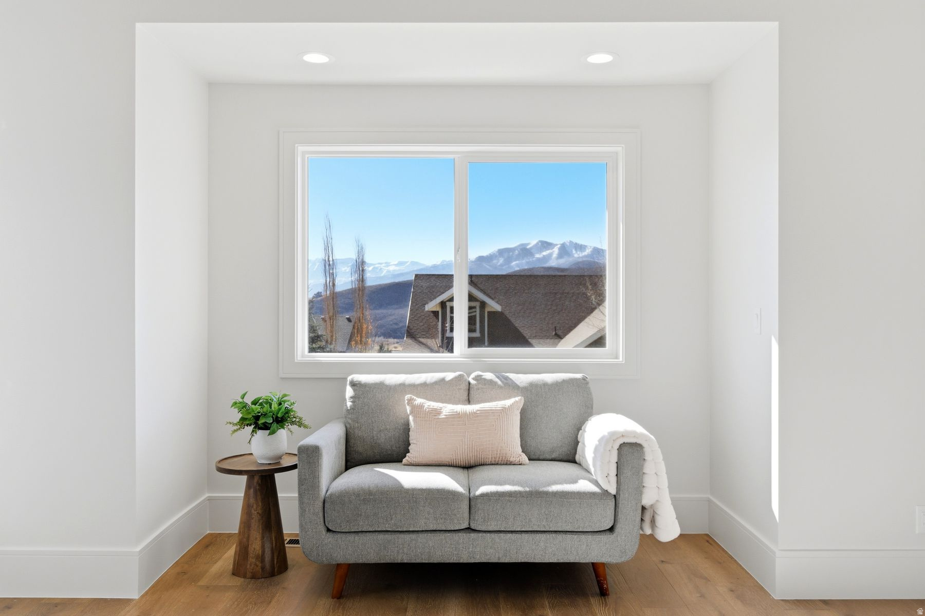 RIVER VIEW - Residential