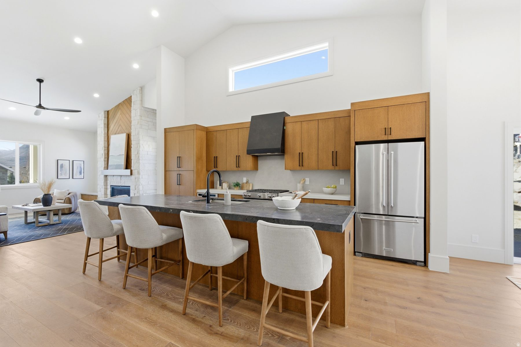 RIVER VIEW - Residential