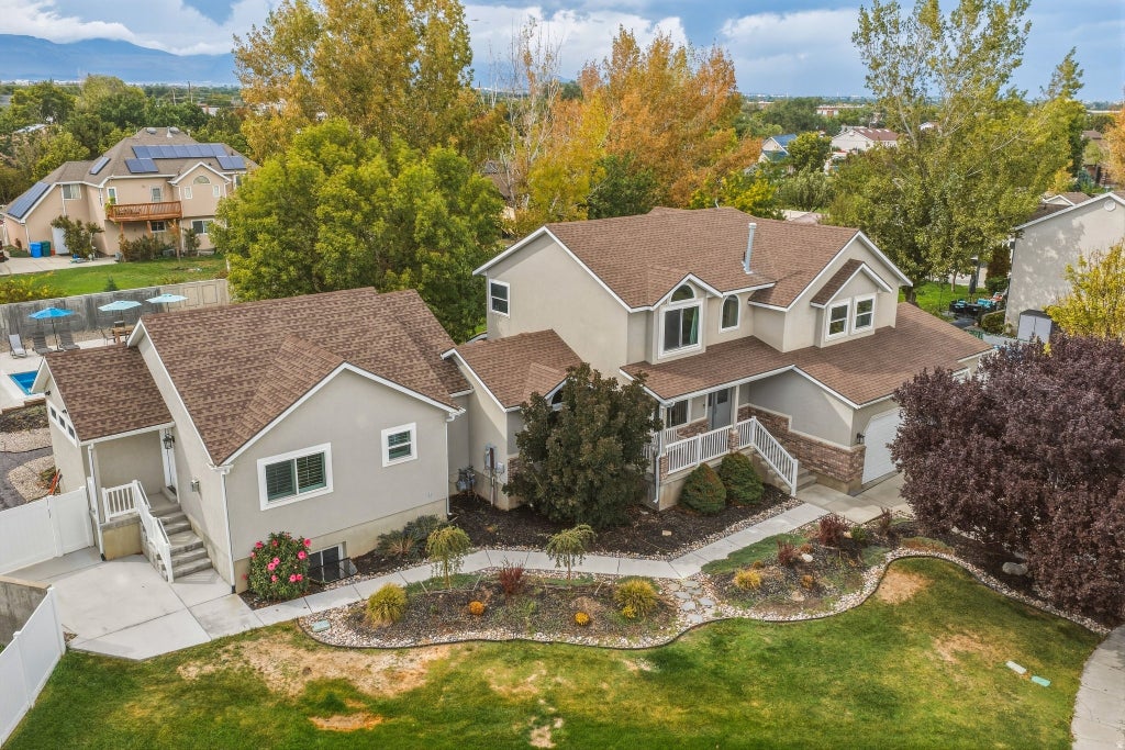 Photo of 13106 S SOUTH BLAZE CT W, Riverton, UT 84065 (MLS # 2186609)