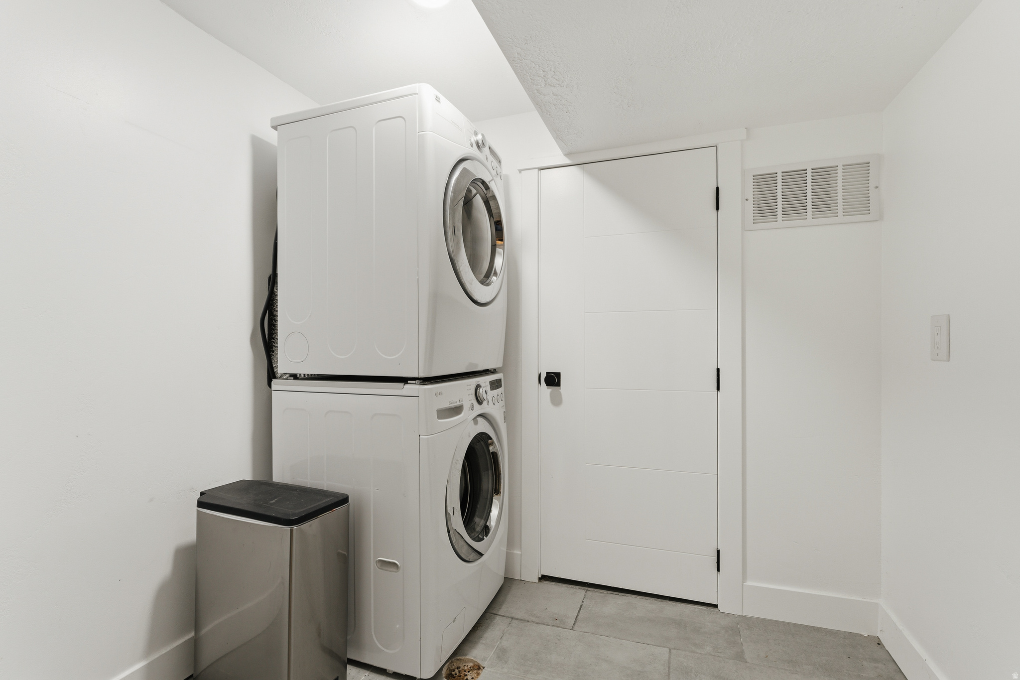 APPLE VALLEY - Residential