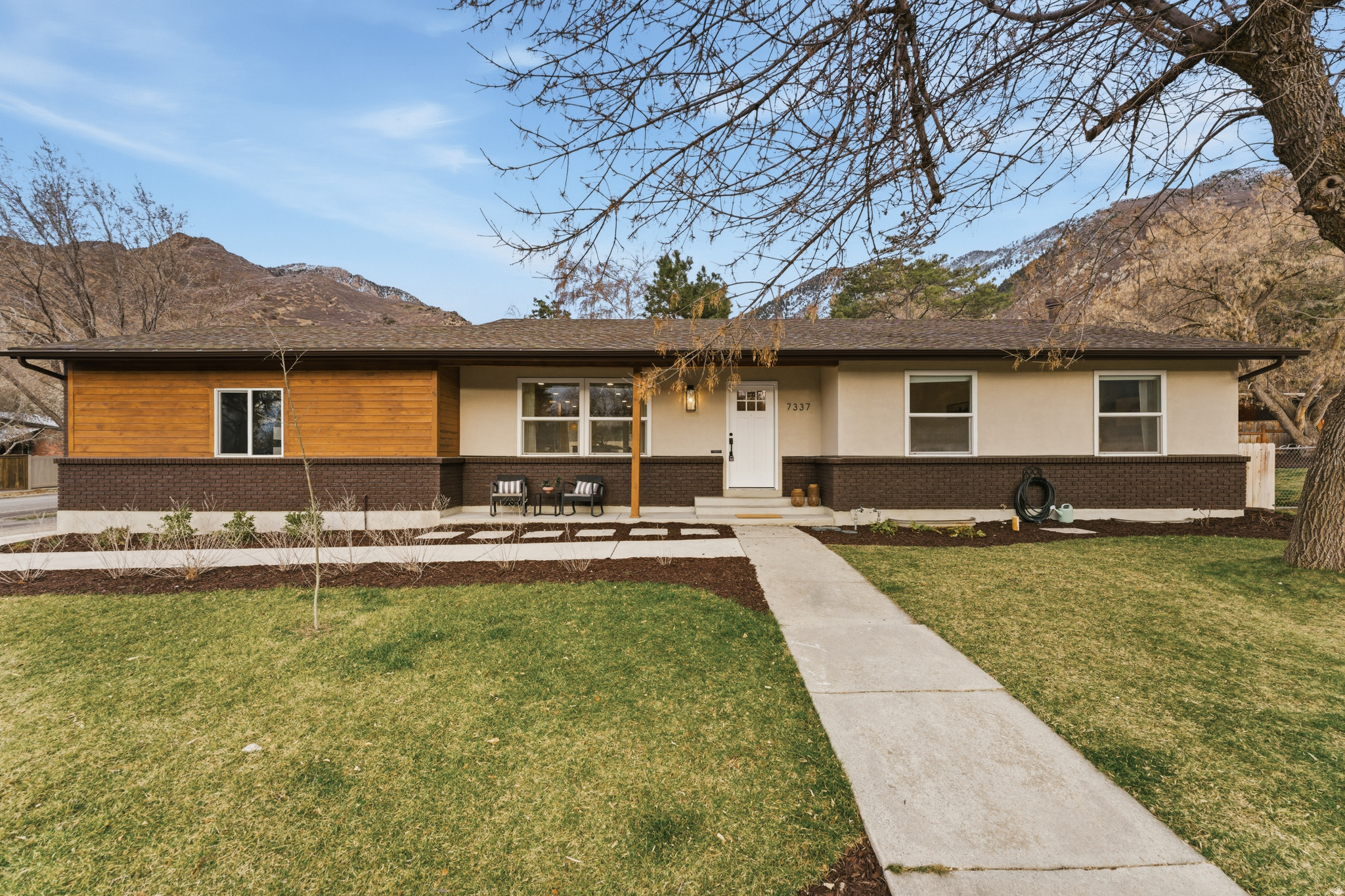 APPLE VALLEY - Residential