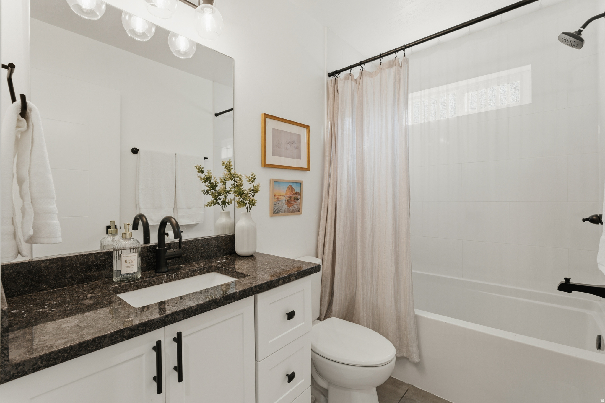 APPLE VALLEY - Residential