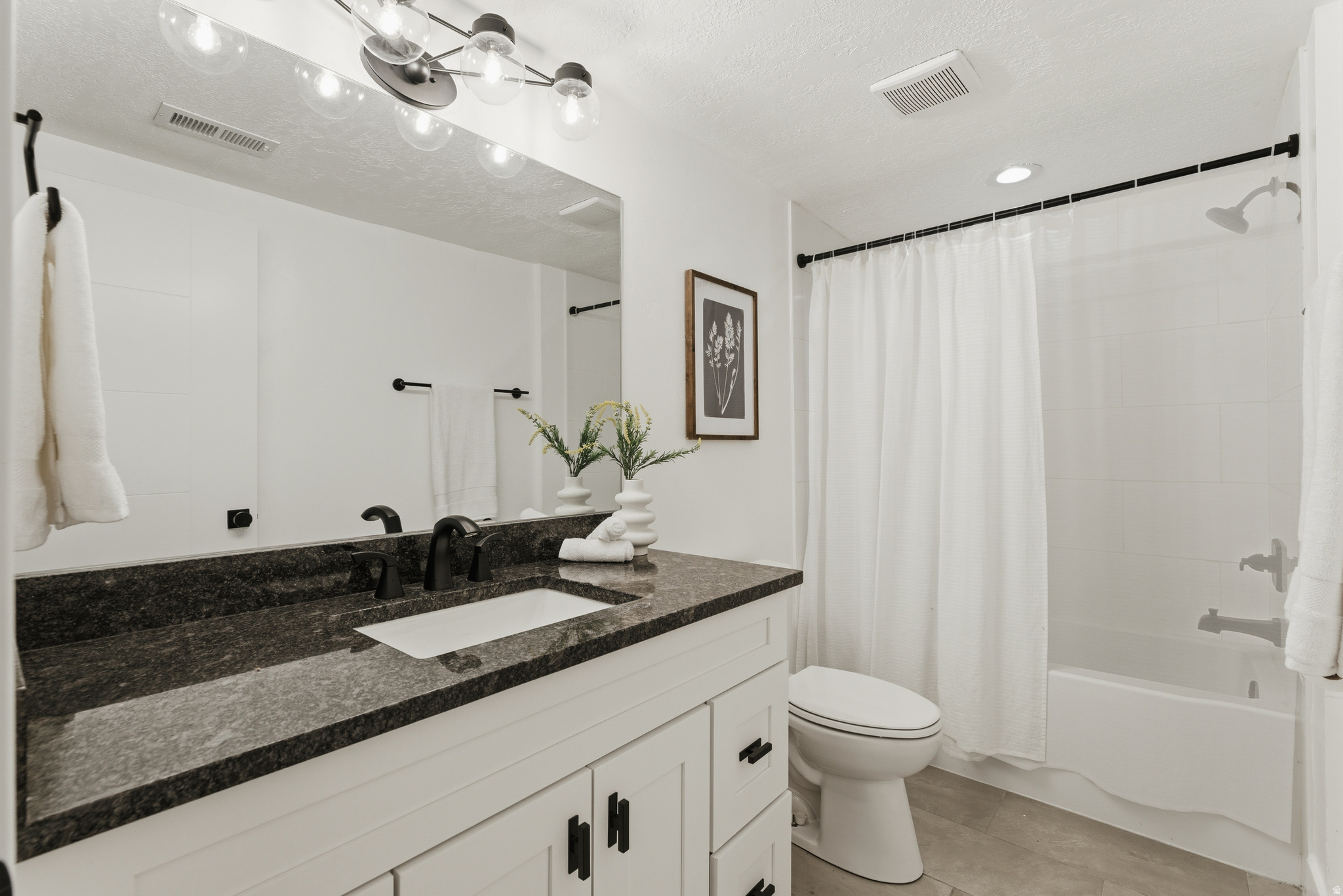 APPLE VALLEY - Residential