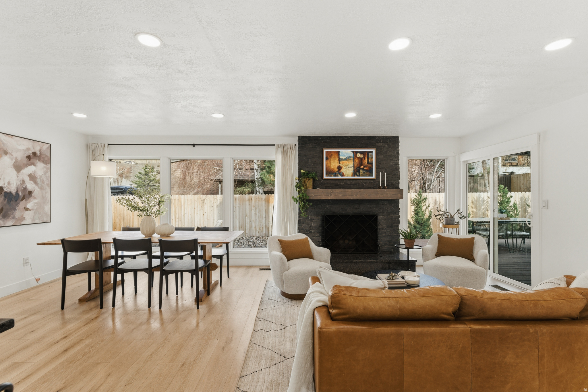 APPLE VALLEY - Residential