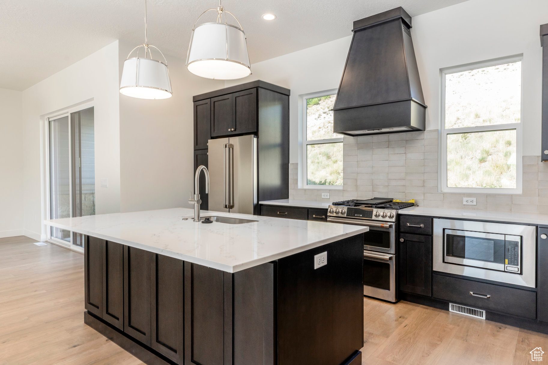 DEER SPRINGS - Residential