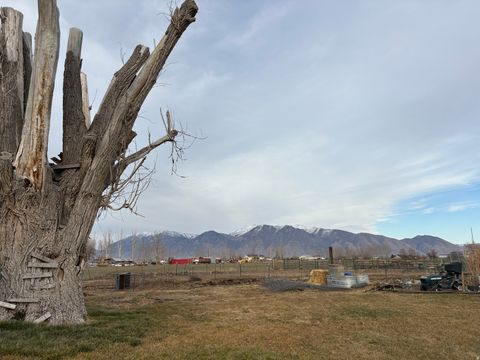 Tiny photo for 6167 S 2800 W, Lake Shore, UT 84660 (MLS # 2134328)