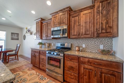Tiny photo for 1288 N HORIZON VIEW LOOP W, Elk Ridge, UT 84651 (MLS # 2121489)