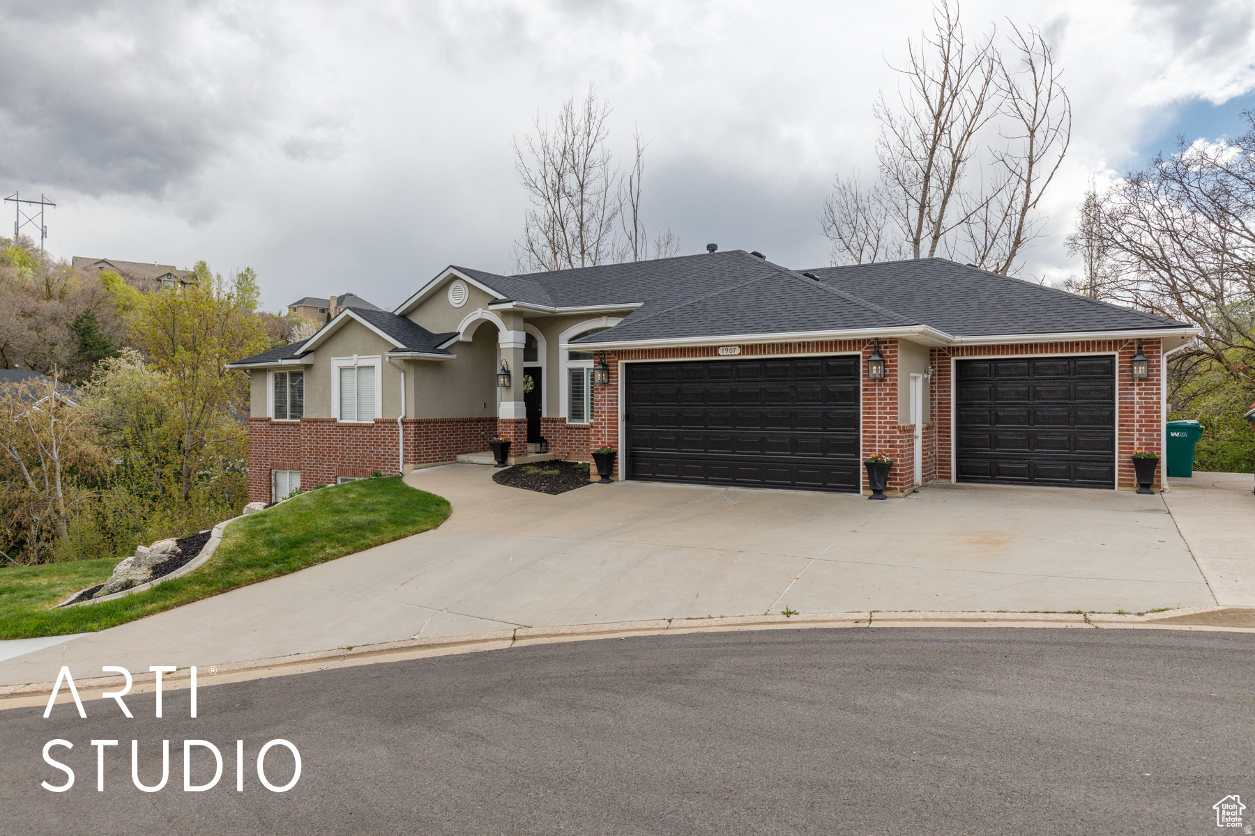 SLEEPY HOLLOW - Residential