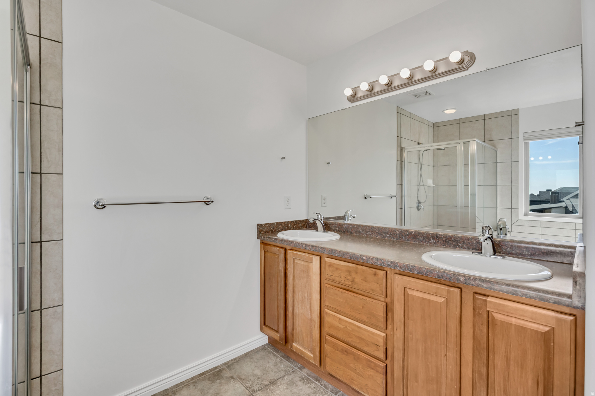 HIGHLAND HILLS - Residential