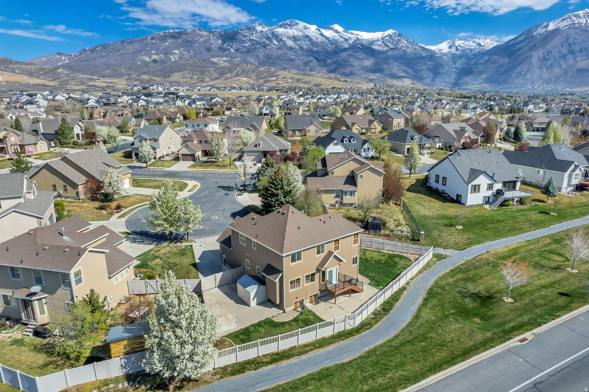 HIGHLAND HILLS - Residential