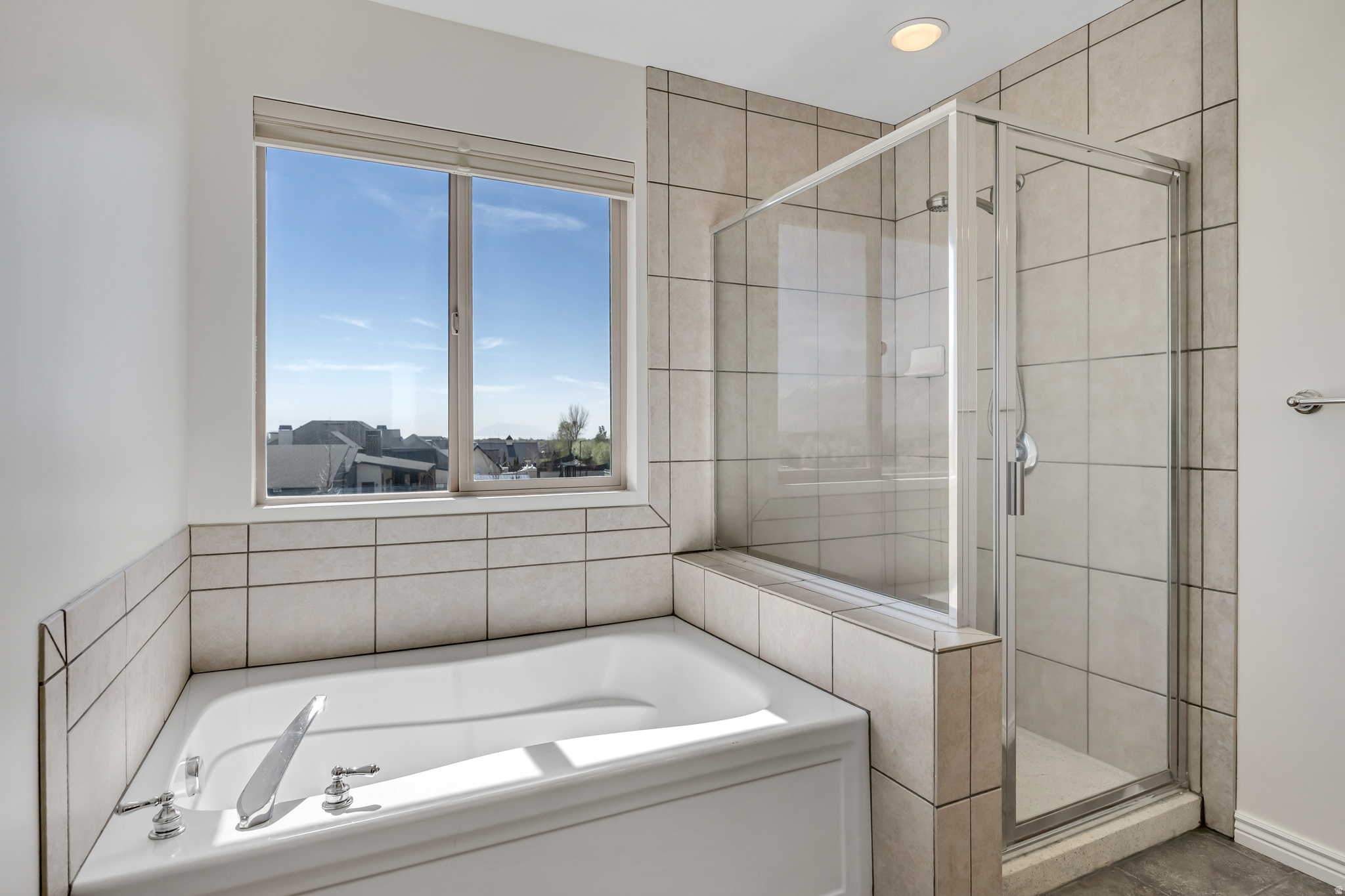 HIGHLAND HILLS - Residential