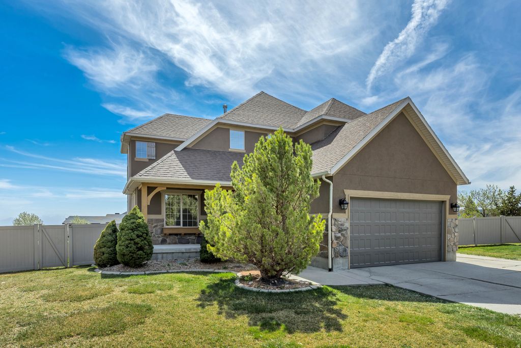 Photo of 11822 N 6260 W, Highland, UT 84003 (MLS # 2146545)