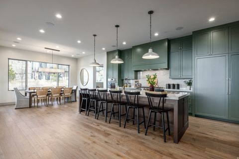 Tiny photo for 2065 E CHIMNEY ROCK CIR, Heber City, UT 84032 (MLS # 2140587)