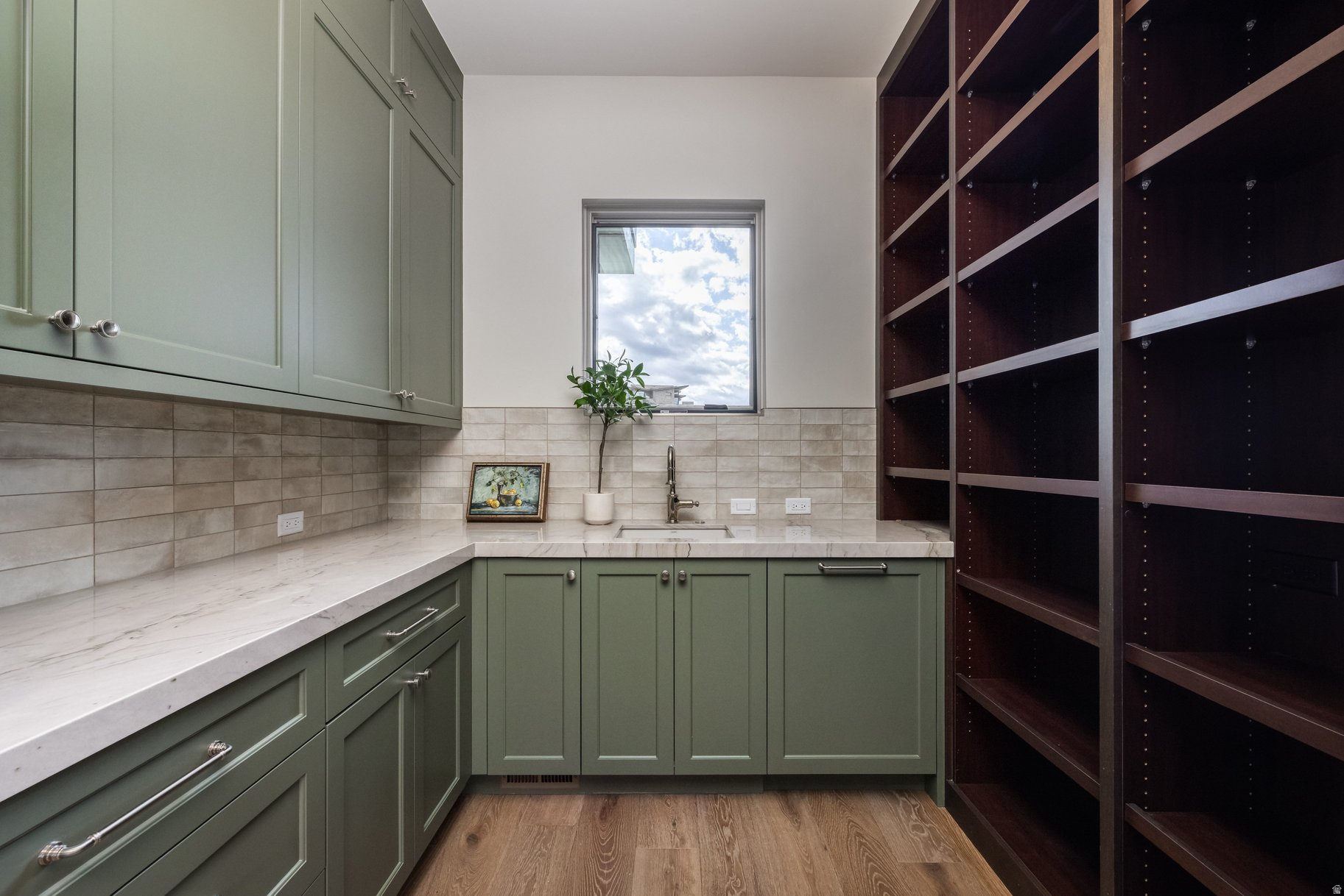 RED LEDGES - Residential