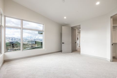 Tiny photo for 2065 E CHIMNEY ROCK CIR, Heber City, UT 84032 (MLS # 2140587)