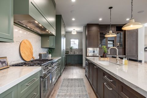 Tiny photo for 2065 E CHIMNEY ROCK CIR, Heber City, UT 84032 (MLS # 2140587)