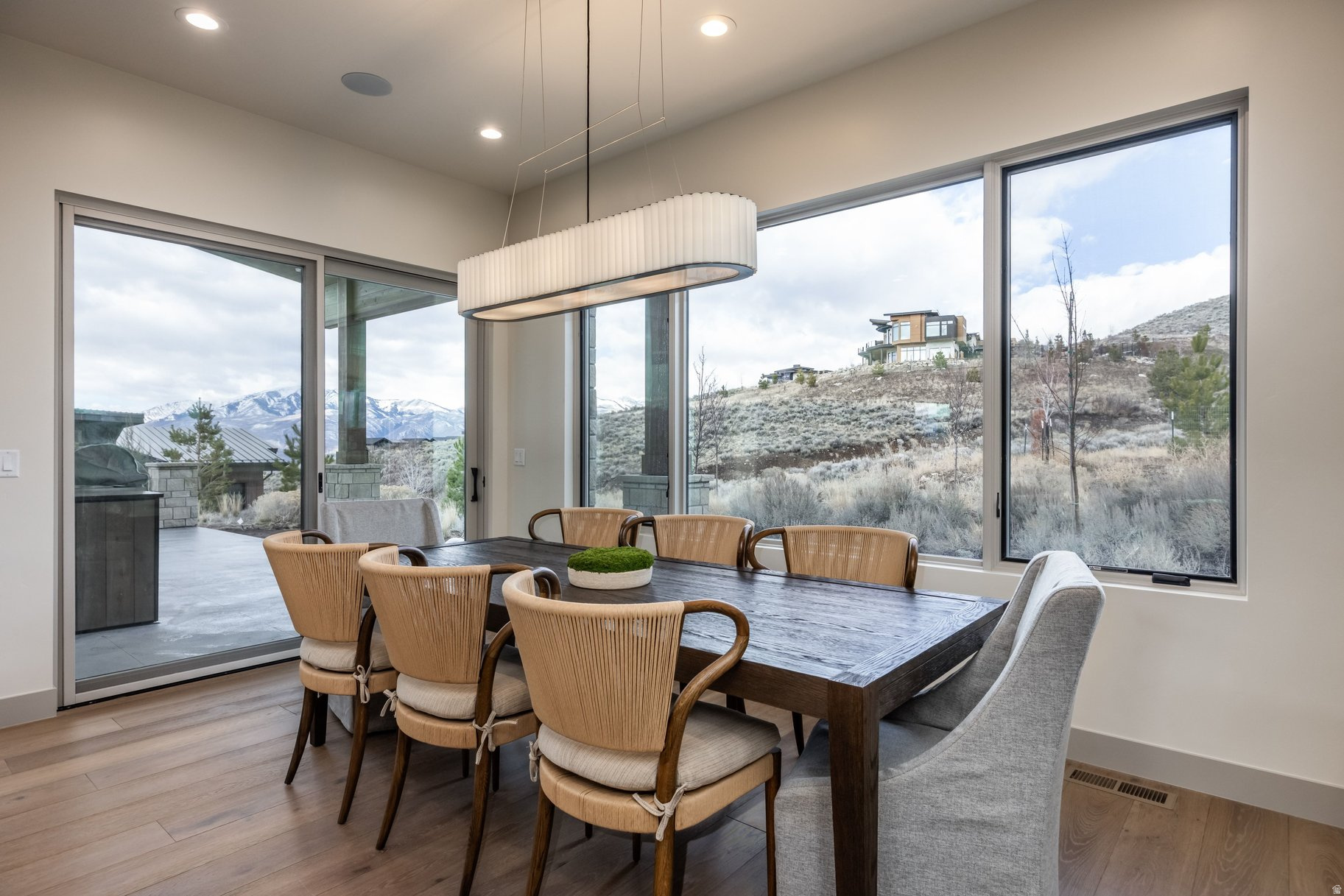 RED LEDGES - Residential